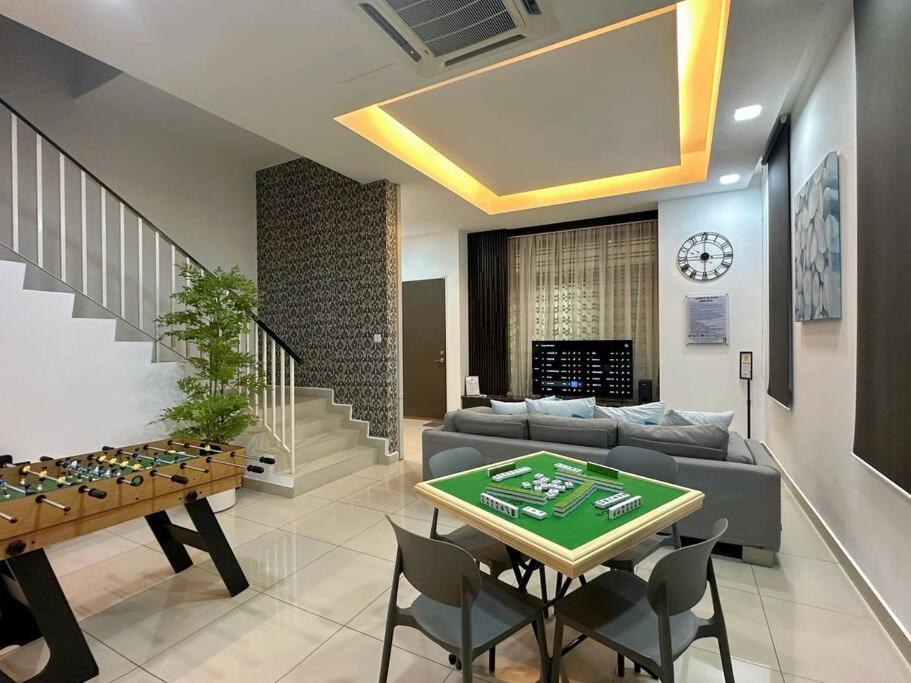 Private Pool Modern Mount Austin Jb Rumah percutian